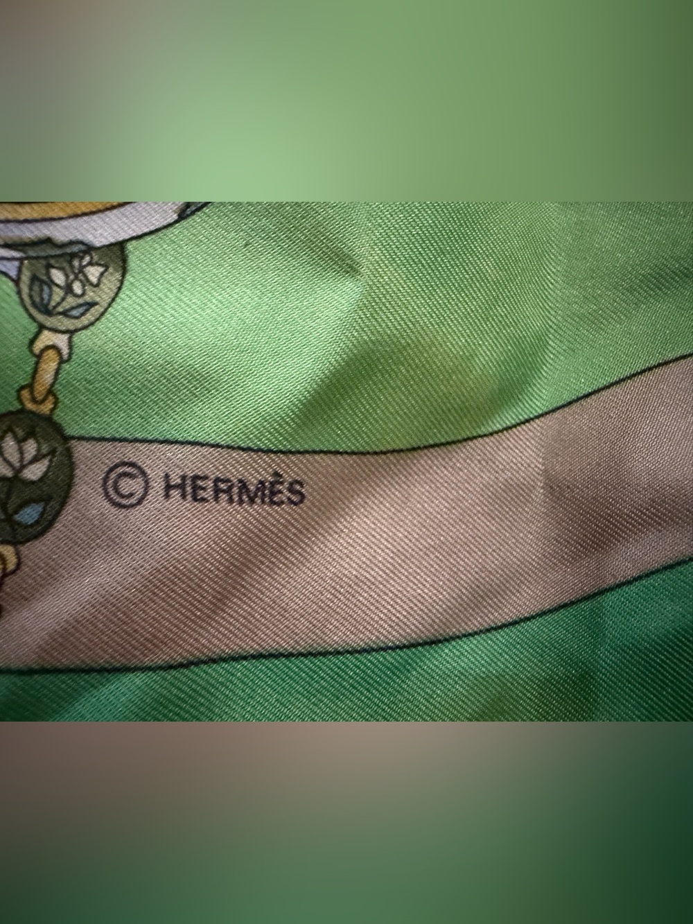 Hermes Parmut les fluers vintage silk Handrolled scarf - Picture 11 of 15